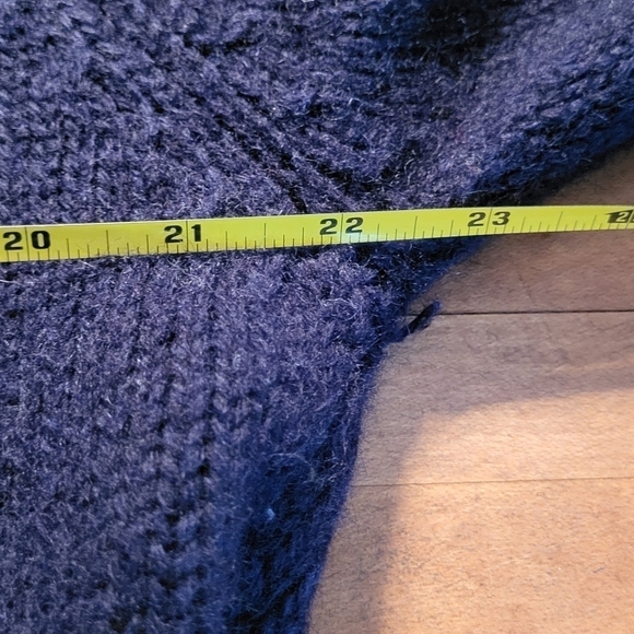 LL Bean Wool Blend Turtleneck Knit Sweater Size L - Picture 6 of 8